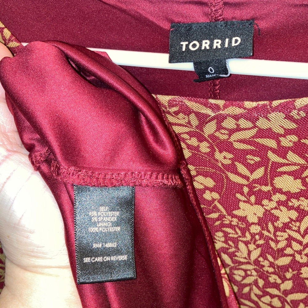 Torrid Burgundy and Gold Floral LS Farmhouse Dress Torrid Size 0 - Picture 6 of 6